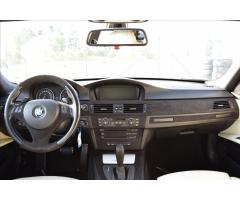 BMW Řada 3 3,0 330dx 170Kw Touring - 24