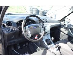 Ford Galaxy 2,0 TDCi 103kW •7 MÍST• SERVIS - 16