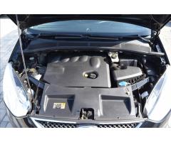 Ford Galaxy 2,0 TDCi 103kW •7 MÍST• SERVIS - 40