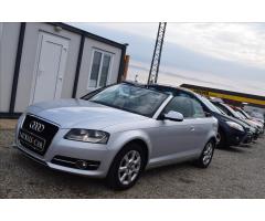 Audi A3 1,6 TDI 77KW CABRIO VÝHŘEV USB - 15