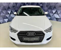 Audi Q3 S tronic DSG Zlevněno o 22 000 Kč