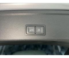 Audi A4 2,0 TDI 140 KW QUATTRO, KEYLESS, NAVIGACE, EL. TAŽNÉ - 23