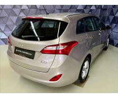 Hyundai i30 1,6 CRDi 81kW TRICOLOR, KLIMATIZACE, TEMPOMAT, PDC - 7