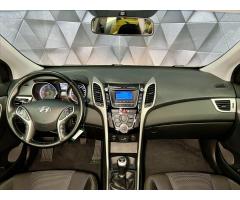 Hyundai i30 1,6 CRDi 81kW TRICOLOR, KLIMATIZACE, TEMPOMAT, PDC - 10