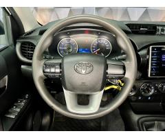 Toyota Hilux 2,4 D-4D 4X4 DOUBLE CAB LIVE, KLIMATIZACE, TAŽNÉ - 13