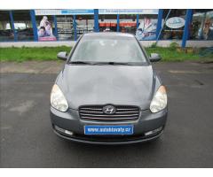 Hyundai Accent 1,4 i Dynamic - 2