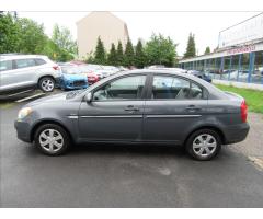 Hyundai Accent 1,4 i Dynamic - 7