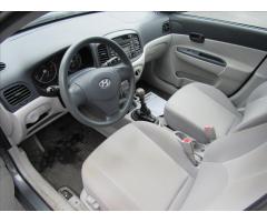 Hyundai Accent 1,4 i Dynamic - 9