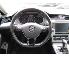 Volkswagen Passat 2,0 TDI 140kW BMT DSG Comfortline - 12
