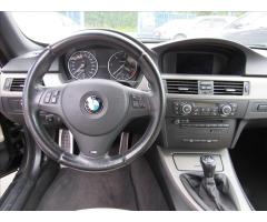 BMW Řada 3 2,0 320d Cabrio - 22