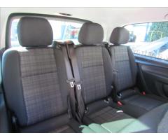 Mercedes-Benz Vito 2,1 119CDI 4MATIC 8 míst - 11