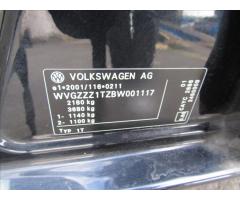 Volkswagen Touran 1,6 TDI 77kW 5 míst - 29