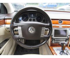 Volkswagen Phaeton 3,0 TDI 4MOT Aut. Tipt. - 12