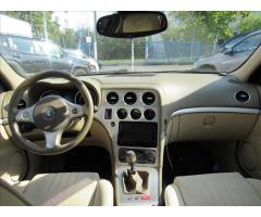 Alfa Romeo 159 1,9 JTD 16V MEDIUM - 11