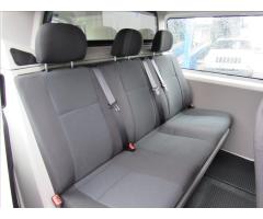 Volkswagen Transporter 2,0 TDI 75kW BMT 6 míst - 10