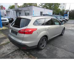 Ford Focus 1,5 TDCi 88 KW Exclusive - 6