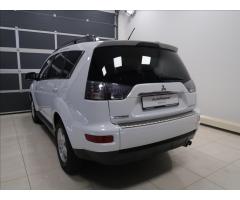 Mitsubishi Outlander 2,3 DI-D MIVEC 4WD/6MT - 4