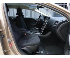 Volvo V40 2,0 T2 Drive-E  Kinetic - 9