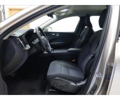 Volvo XC60 2,0 B4 Core AUT - 7