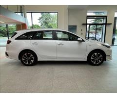 Kia Ceed 1,5 Ceed SW 1,5 T-GDi GPF SPIN - 4