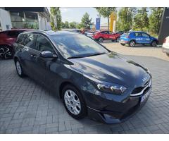 Kia Ceed 1,5 T-GDI  SW TOP - 8