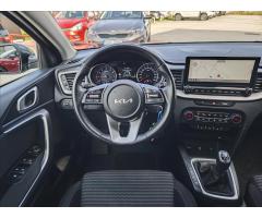 Kia Ceed 1,5 T-GDI  SW TOP - 16