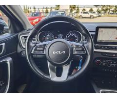 Kia Ceed 1,5 T-GDI  SW TOP - 17