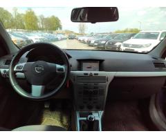 Opel Astra 1,7 CDTi kombi - 9