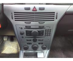 Opel Astra 1,7 CDTi kombi - 12