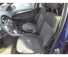 Opel Astra 1,7 CDTi kombi - 13