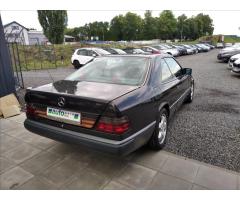 Mercedes-Benz 124 2,3 TP vet.  230 CE dost 3 dny - 7