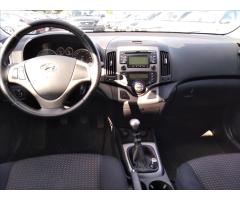 Hyundai i30 1,6 CRDi VGT 66kW Comfort - 10