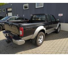 Nissan Navara 2,5 DCi  NP 300 King Cab 4x4 - 4