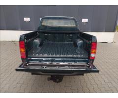 Toyota Hilux 2,5 D-4D  Double Cab Terra - 9