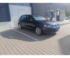 Volkswagen Golf Variant R-Line mHEV DSG Zlevněno o 16 000 Kč