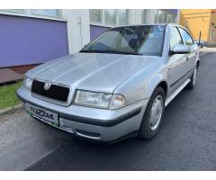 ŠKODA SUPERB COMBI 2.0TDI 140 LAURIN&K 4X4 DSG 7ST