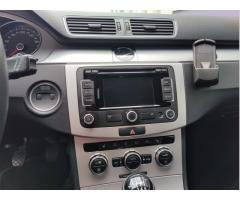 Volkswagen Passat 2,0 TDI Bluemotion/servis.kn. - 41