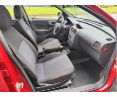 Opel Corsa 1,2i 16V / automat / - 24