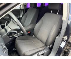 Volkswagen Passat 1,9 TDi Combi + sada pneu - 11