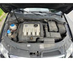 Volkswagen Passat 1,9 TDi Combi + sada pneu - 30