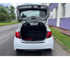 Toyota Yaris 1,5 Hybrid / automat / - 16