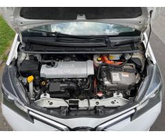 Toyota Yaris 1,5 Hybrid / automat / - 28