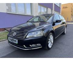 Volkswagen Passat 2,0 TDI Highline servis.kn. - 1