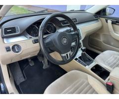 Volkswagen Passat 2,0 TDI Highline servis.kn. - 13