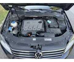 Volkswagen Passat 2,0 TDI Highline servis.kn. - 36