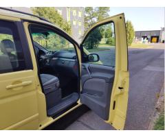 Mercedes-Benz Viano 2,2 CDi 4x4 automat / 7-míst / - 19