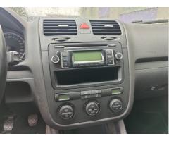 Volkswagen Golf 1,6i - 17