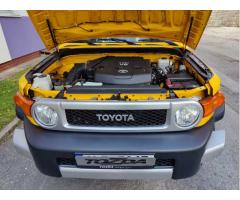 Toyota FJ Cruiser 4,0 VVT-i V6 4WD - 27