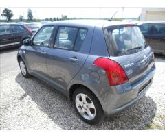 Suzuki Swift 1,3 GLX 4x4 - 8