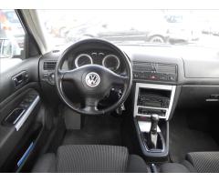 Volkswagen Bora 2,3 i V5 110Kw - 13